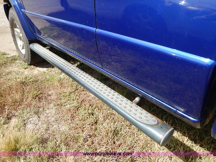 image for item I5431 2005 Ford Ranger SuperCab pickup truck