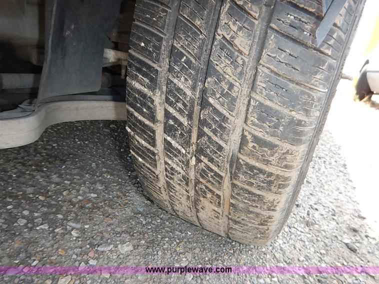 image for item I5432 2001 Cadillac DeVille