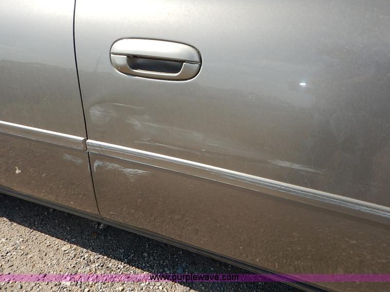 image for item I5432 2001 Cadillac DeVille