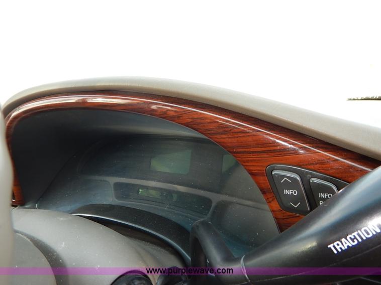 image for item I5432 2001 Cadillac DeVille