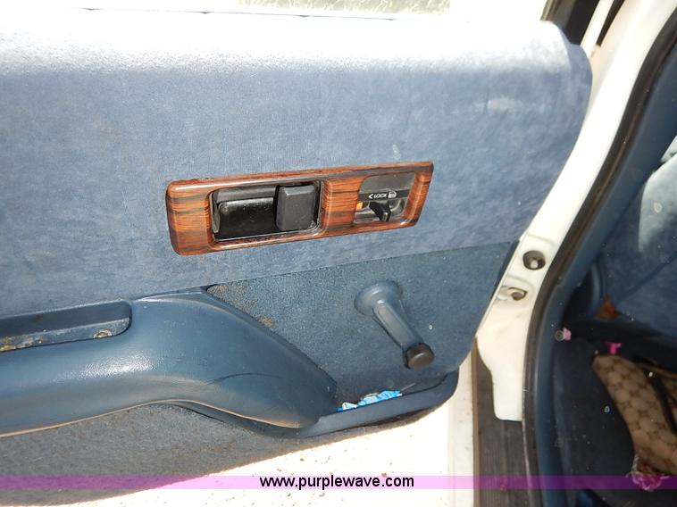 image for item I5433 1991 Chevrolet Lumina