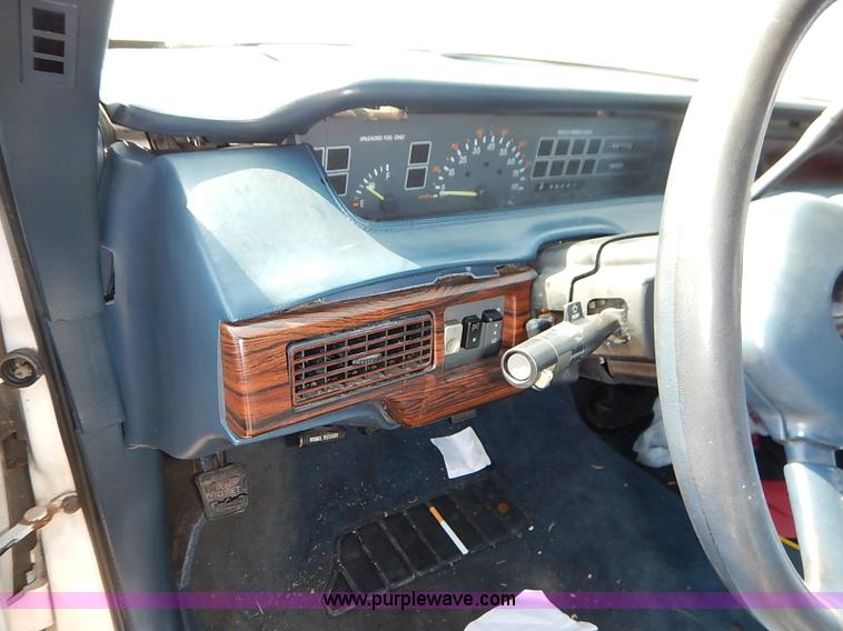 image for item I5433 1991 Chevrolet Lumina