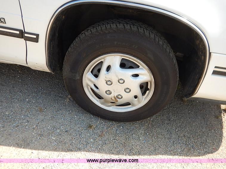 image for item I5433 1991 Chevrolet Lumina