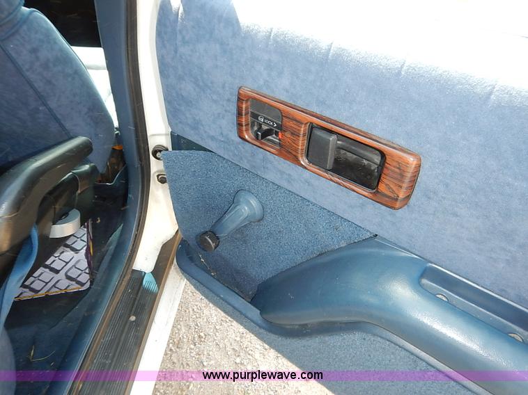 image for item I5433 1991 Chevrolet Lumina