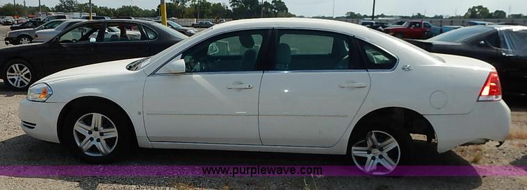 image for item I5435 2006 Chevrolet Impala LS