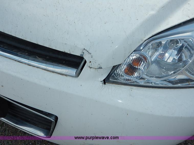 image for item I5435 2006 Chevrolet Impala LS