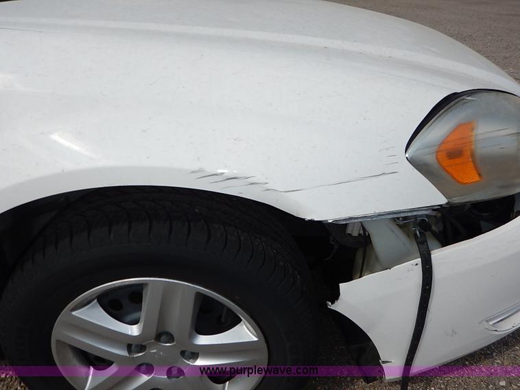 image for item I5435 2006 Chevrolet Impala LS