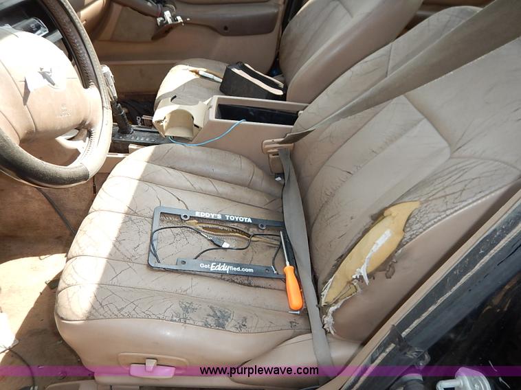 image for item I5436 1997 Toyota Avalon XLS