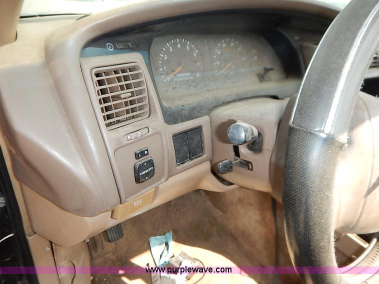 image for item I5436 1997 Toyota Avalon XLS