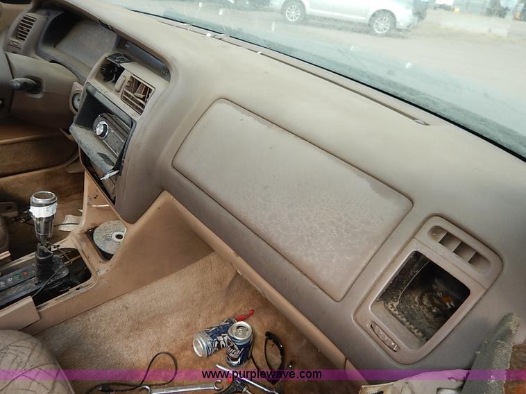 image for item I5436 1997 Toyota Avalon XLS