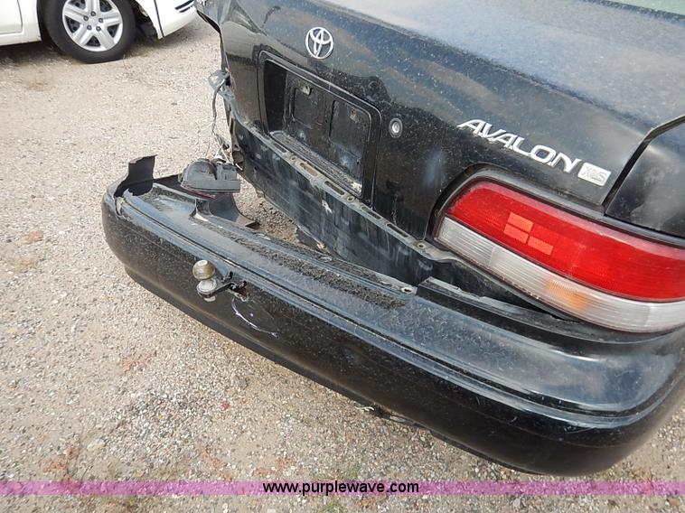 image for item I5436 1997 Toyota Avalon XLS