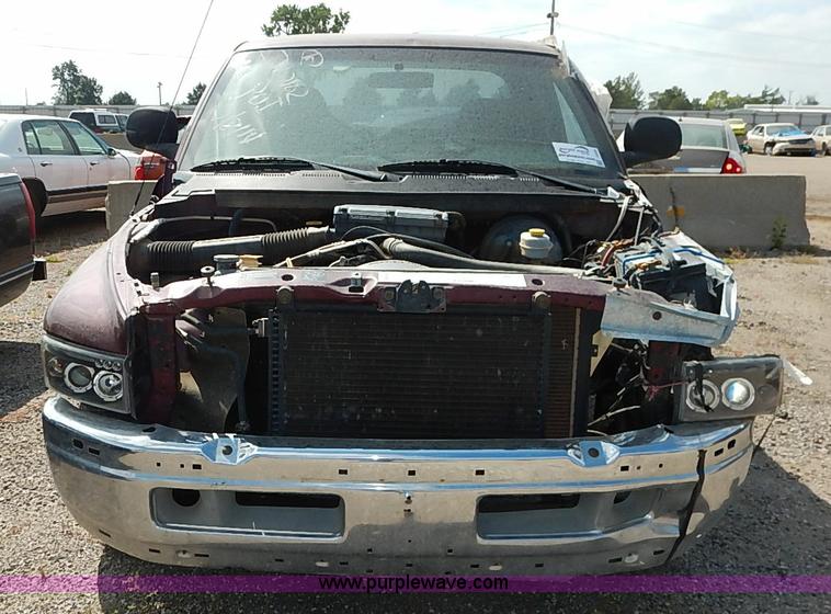 image for item I5438 2000 Dodge Ram 1500 Quad Cab pickup truck