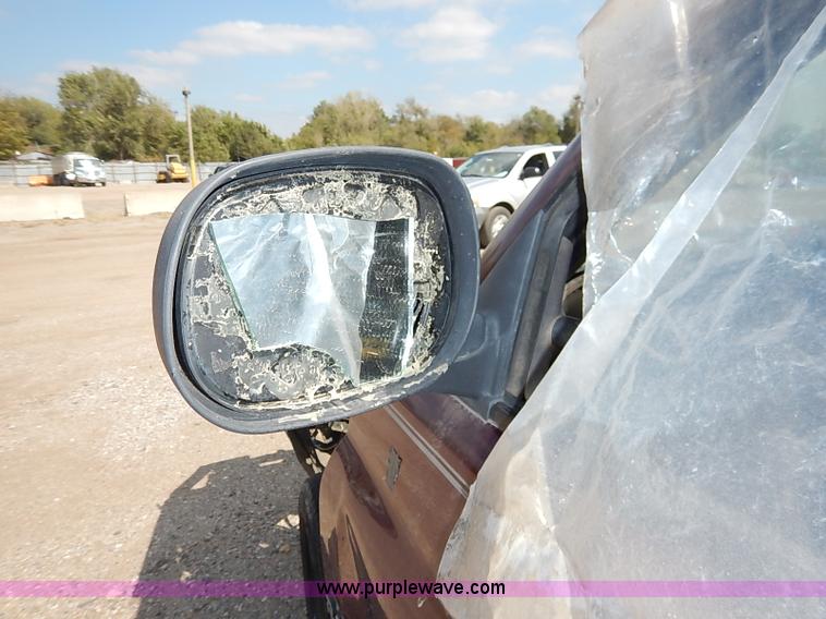 image for item I5438 2000 Dodge Ram 1500 Quad Cab pickup truck