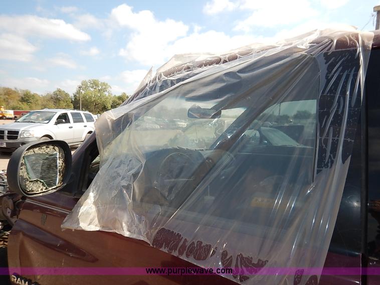 image for item I5438 2000 Dodge Ram 1500 Quad Cab pickup truck