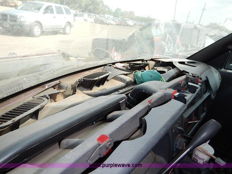 image for item I5438 2000 Dodge Ram 1500 Quad Cab pickup truck