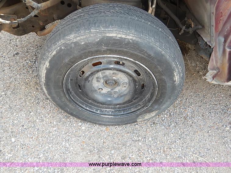 image for item I5438 2000 Dodge Ram 1500 Quad Cab pickup truck