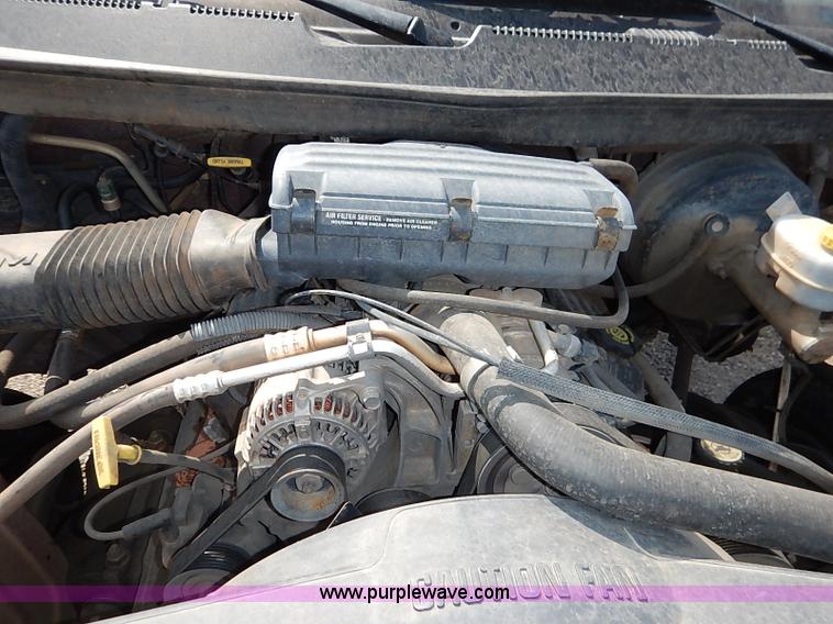 image for item I5438 2000 Dodge Ram 1500 Quad Cab pickup truck