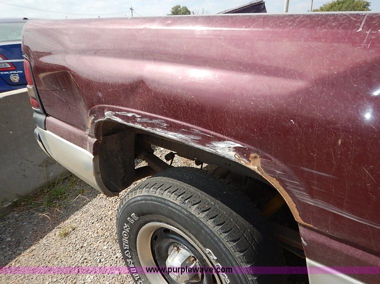 image for item I5438 2000 Dodge Ram 1500 Quad Cab pickup truck