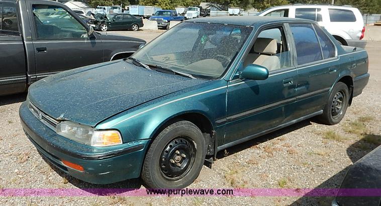 image for item I5440 1993 Honda Accord LX