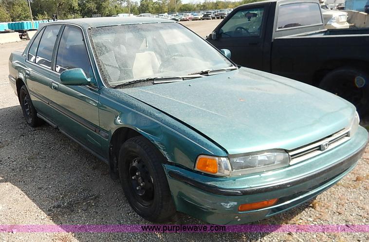 image for item I5440 1993 Honda Accord LX