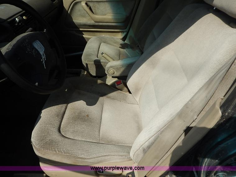 image for item I5440 1993 Honda Accord LX