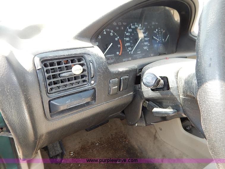 image for item I5440 1993 Honda Accord LX