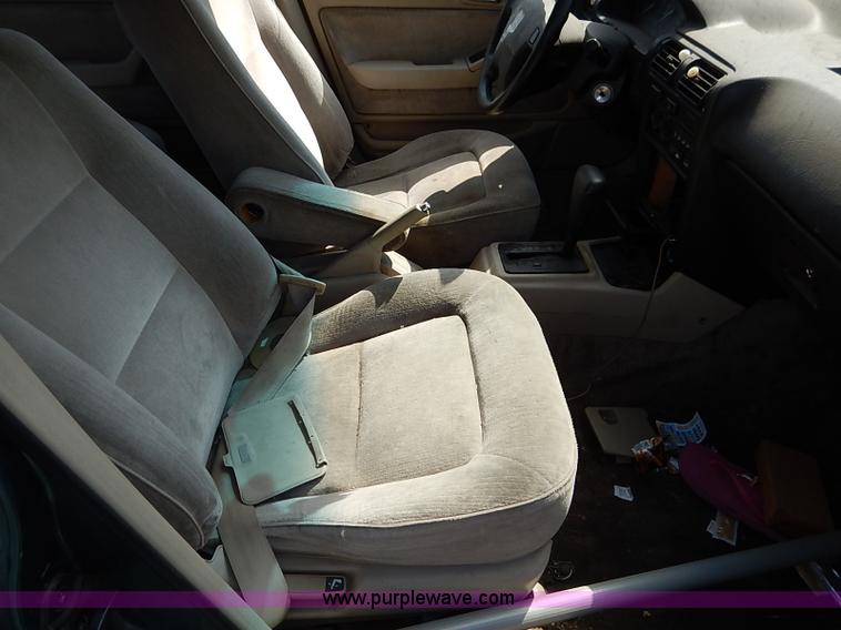 image for item I5440 1993 Honda Accord LX