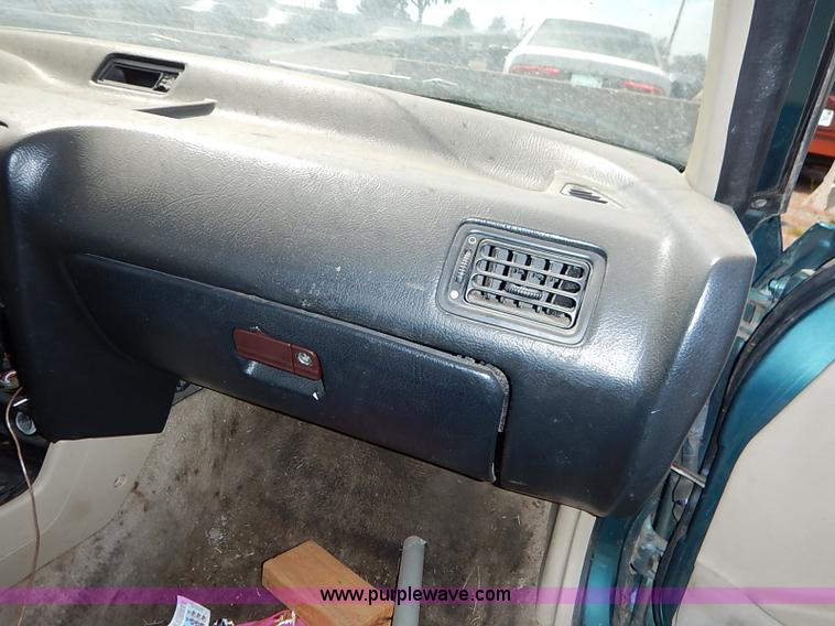 image for item I5440 1993 Honda Accord LX