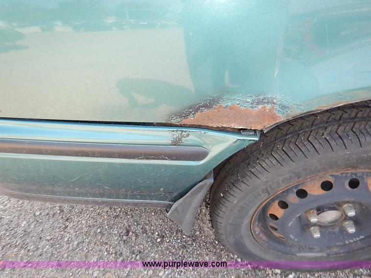 image for item I5440 1993 Honda Accord LX