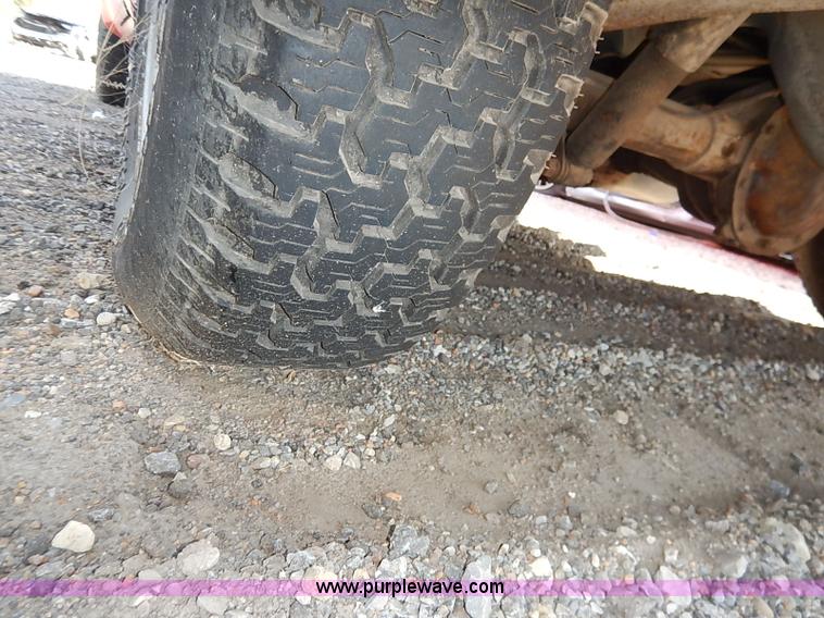 image for item I5443 1986 Chevrolet Silverado 10 pickup truck