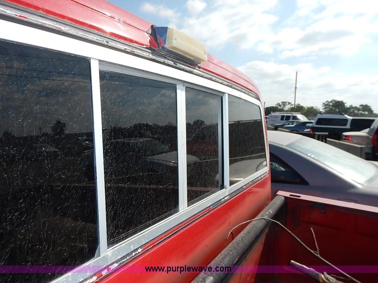 image for item I5443 1986 Chevrolet Silverado 10 pickup truck