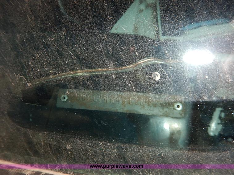 image for item I5443 1986 Chevrolet Silverado 10 pickup truck