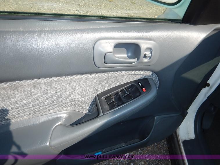 image for item I5444 1999 Honda Civic EX