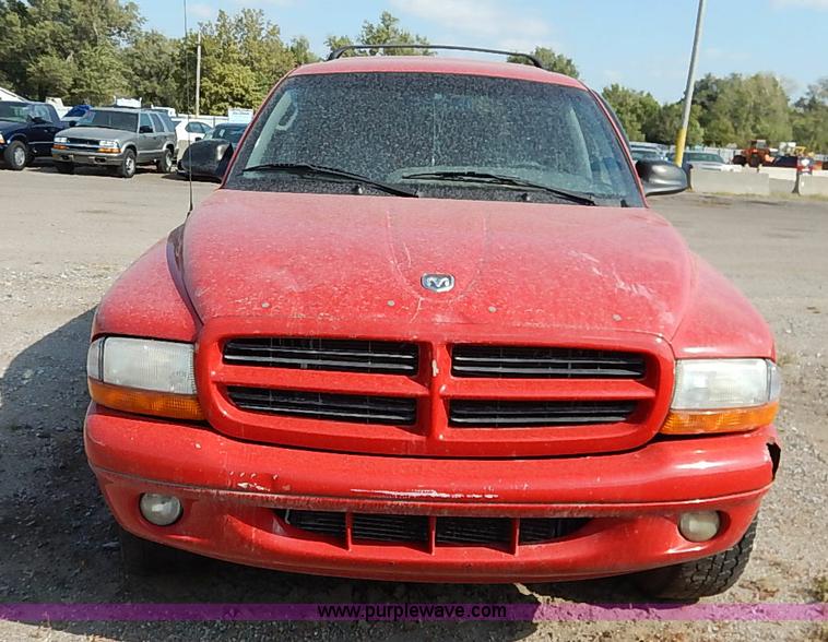 image for item I5445 2000 Dodge Durango SLT SUV