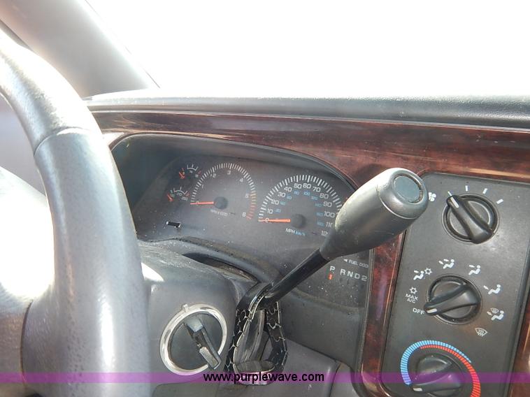 image for item I5445 2000 Dodge Durango SLT SUV