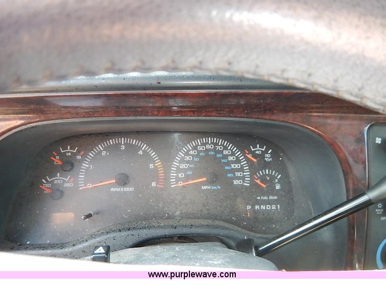 image for item I5445 2000 Dodge Durango SLT SUV