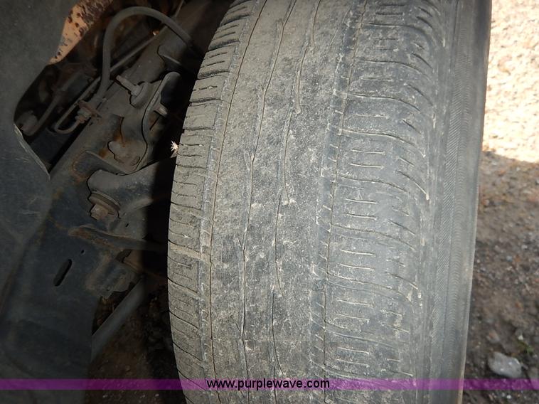 image for item I5445 2000 Dodge Durango SLT SUV