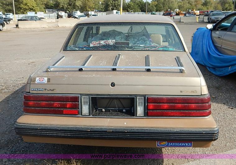 image for item I5446 1985 Pontiac 6000