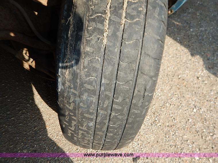 image for item I5448 1993 Chevrolet Cheyenne 1500 pickup truck