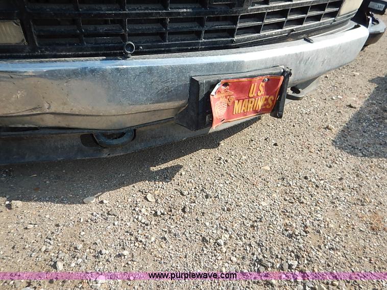 image for item I5448 1993 Chevrolet Cheyenne 1500 pickup truck