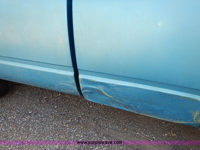 image for item I5448 1993 Chevrolet Cheyenne 1500 pickup truck