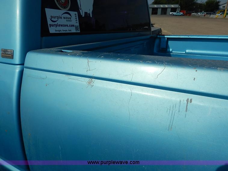 image for item I5448 1993 Chevrolet Cheyenne 1500 pickup truck