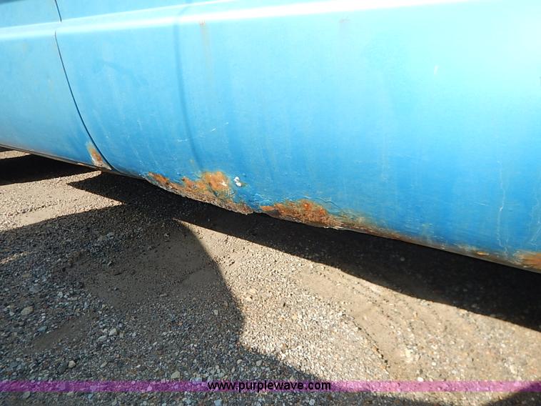 image for item I5448 1993 Chevrolet Cheyenne 1500 pickup truck