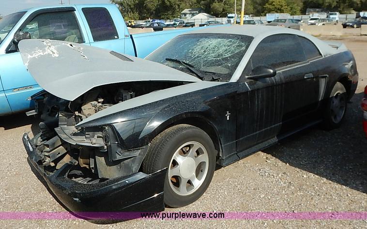 image for item I5449 2000 Ford Mustang