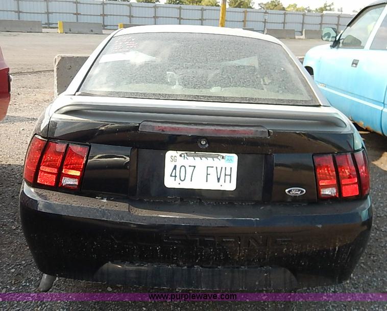 image for item I5449 2000 Ford Mustang