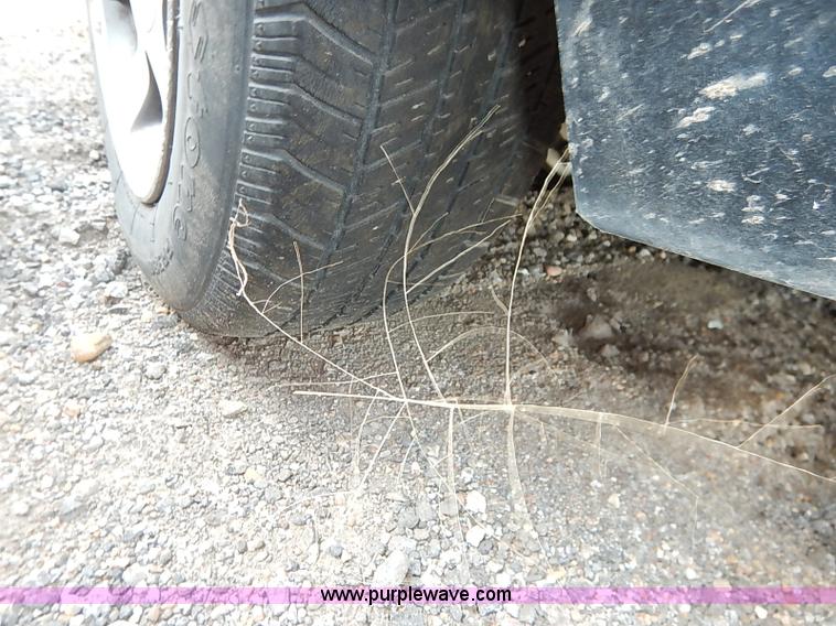 image for item I5449 2000 Ford Mustang