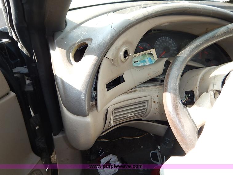 image for item I5449 2000 Ford Mustang