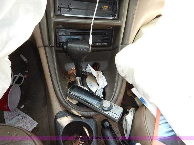 image for item I5449 2000 Ford Mustang