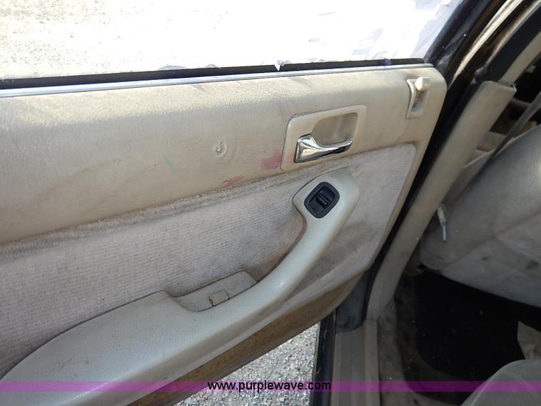 image for item I5452 1993 Honda Accord EX