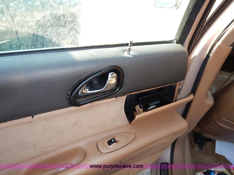 image for item I5453 1996 Lincoln Continental